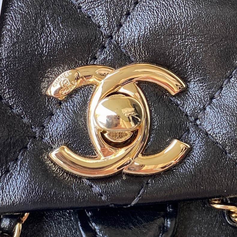 Chanel Bag backpack290804 18X18X12cm