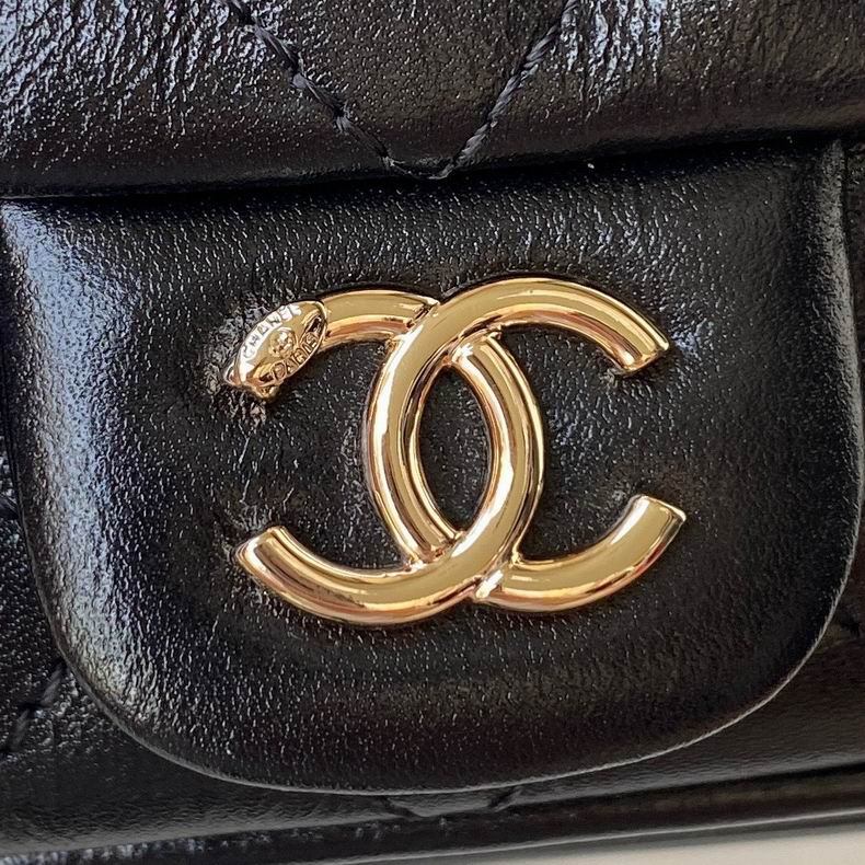 Chanel Bag backpack290804 18X18X12cm