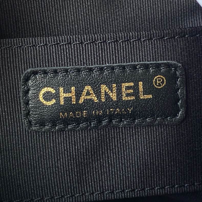 Chanel Bag backpack290804 18X18X12cm