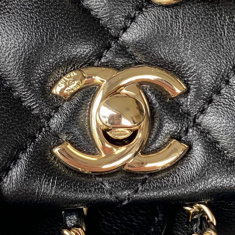 Chanel Bag backpackAS290806 18×18×12cm