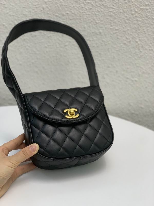 Chanel Bag Coco Handle vintage 2087 17X14.5X7cm CN