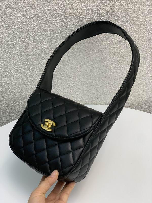 Chanel Bag Coco Handle vintage 2087 17X14.5X7cm CN