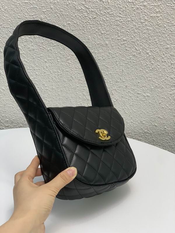 Chanel Bag Coco Handle vintage 2087 17X14.5X7cm CN