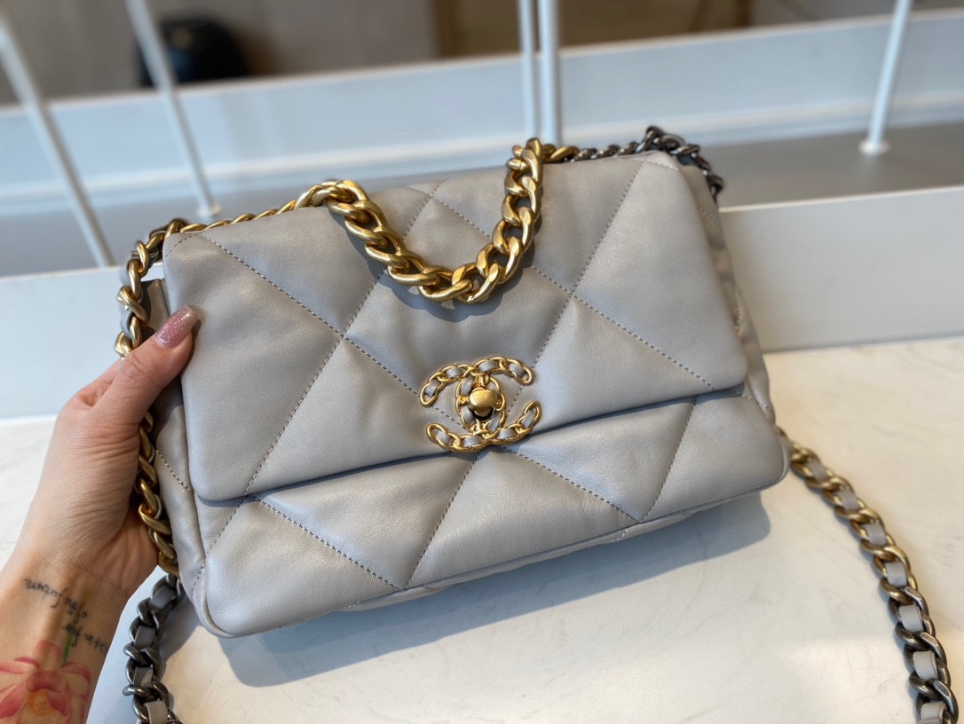 Chanel Bag Chanel 19AS1161 30 cm AS1160 26 cm al