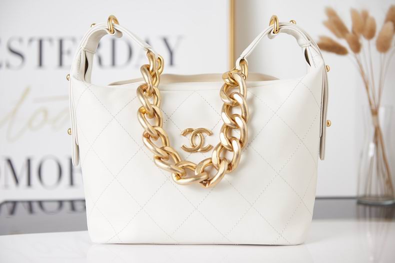 Chanel Bag Gabrielle AS2910 28x17x9 cm al