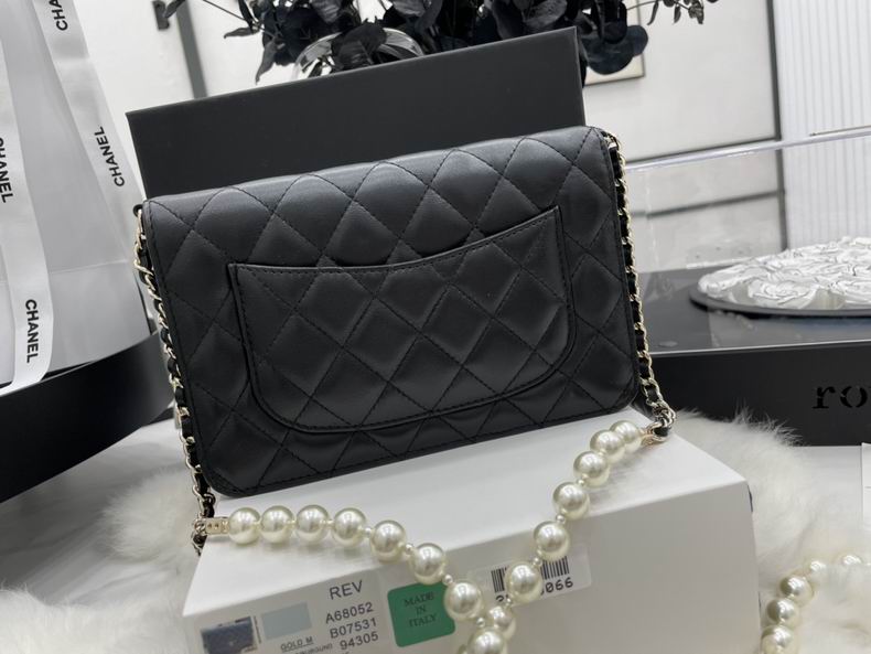 Chanel Bag Wallets on Chain A68052 12.5x19.2x3.5 cm al