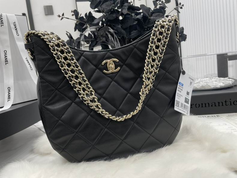 Chanel Bag Gabrielle Chanel 22P 26x26x8 cm al