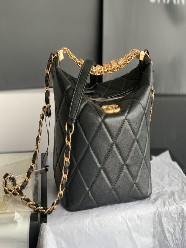 Chanel Bag Gabrielle AS3242 18X21X12cm al