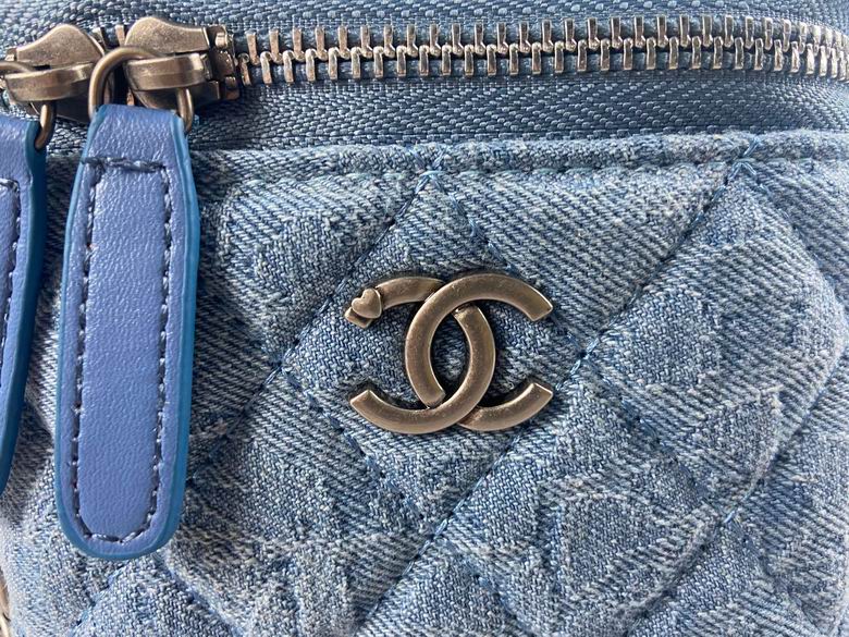 Chanel Bag Beauty s738-102 18cm