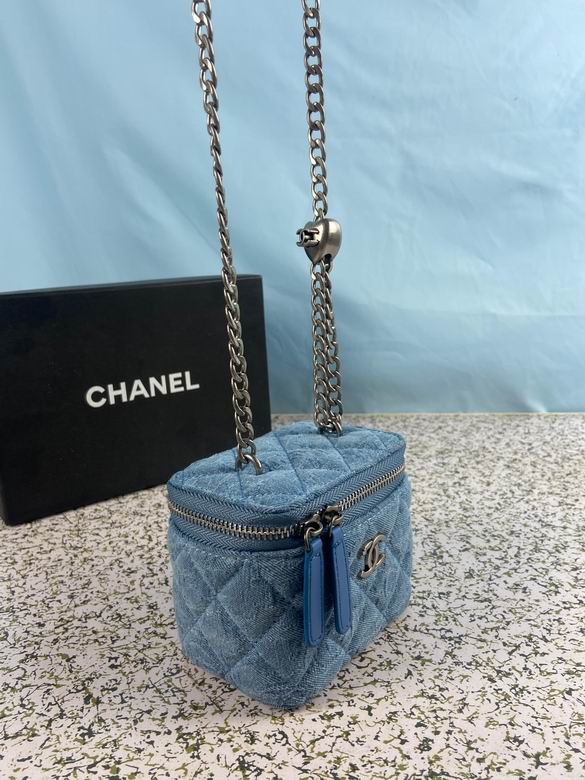 Chanel Bag Beauty s738-102 18cm