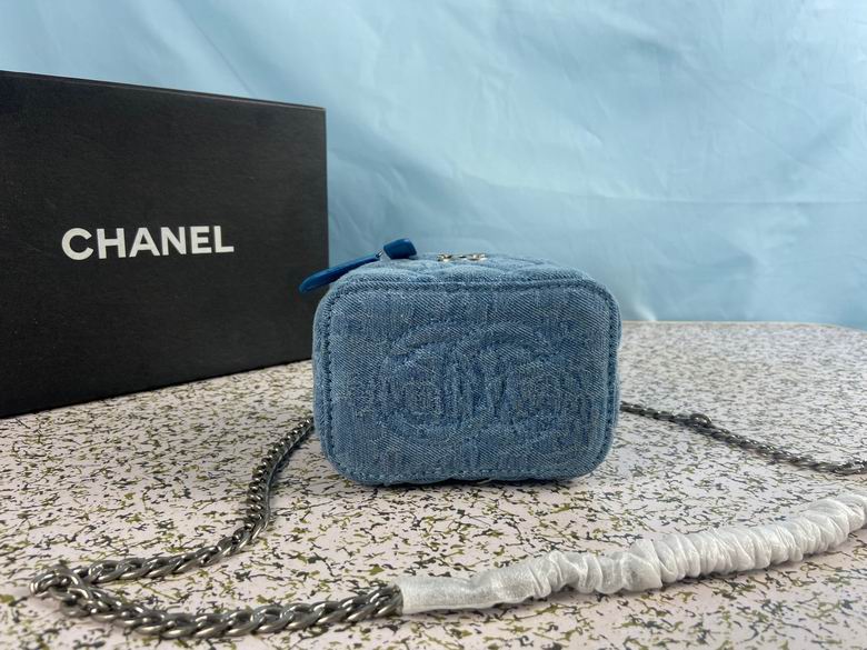 Chanel Bag Beauty s738-102 18cm