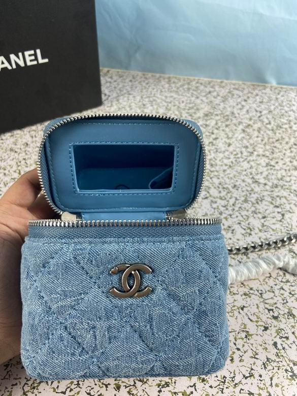 Chanel Bag Beauty s738-102 18cm