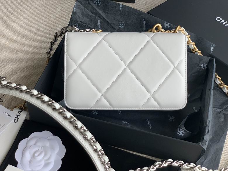 Chanel Bag Chanel 19AP0957 19x12x5cm AL