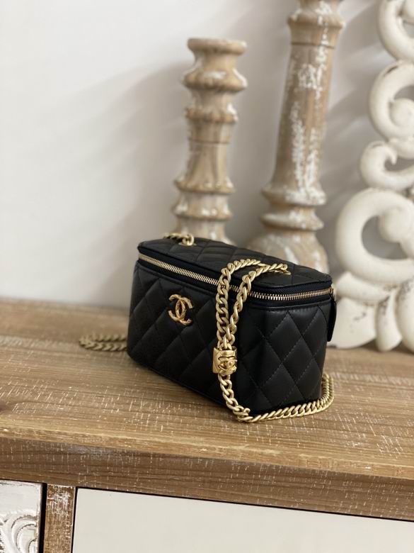 Chanel Bag Beauty s8122202 16.5cm