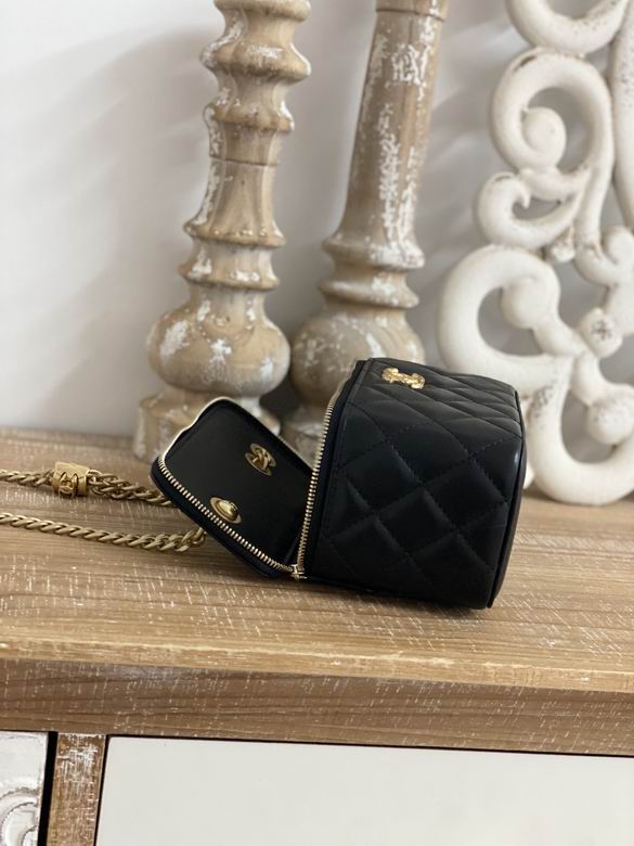 Chanel Bag Beauty s8122202 16.5cm