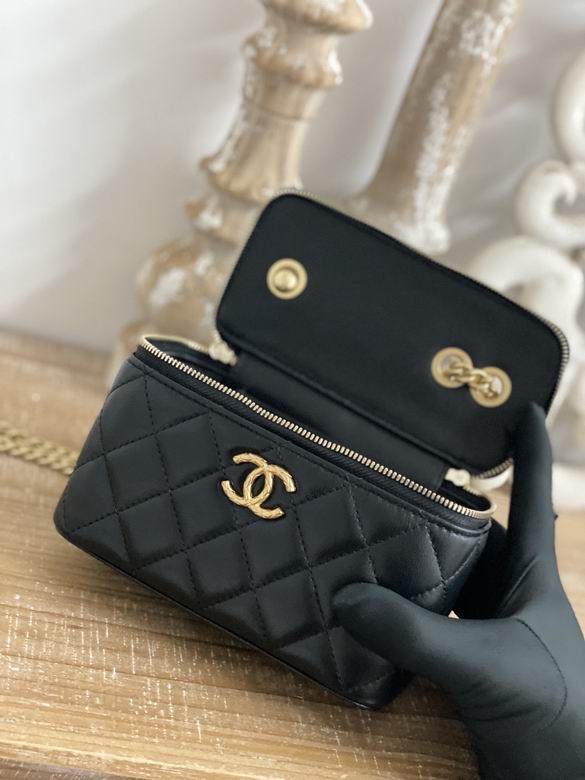 Chanel Bag Beauty s8122202 16.5cm