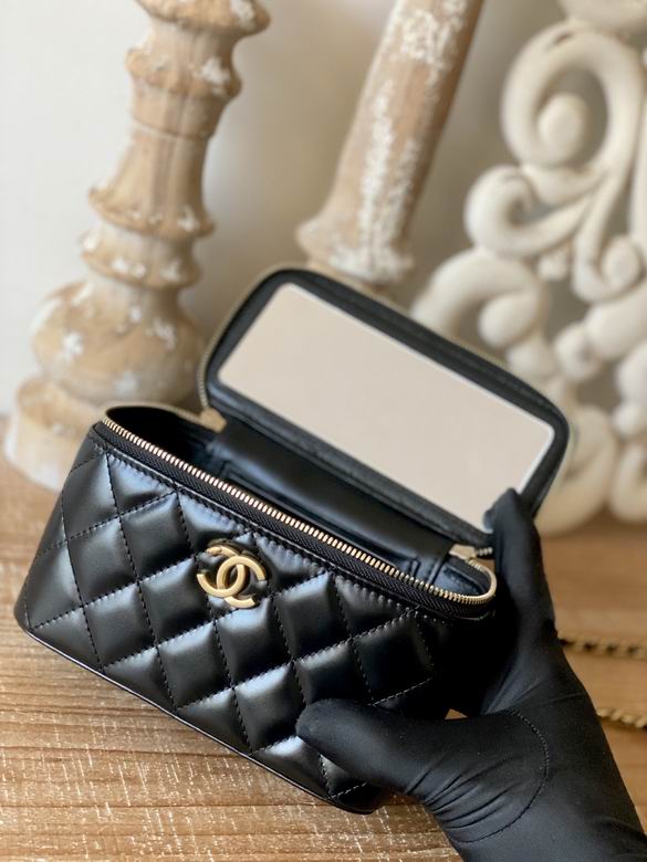 Chanel Bag Beauty s81252 16X9.5X8cm