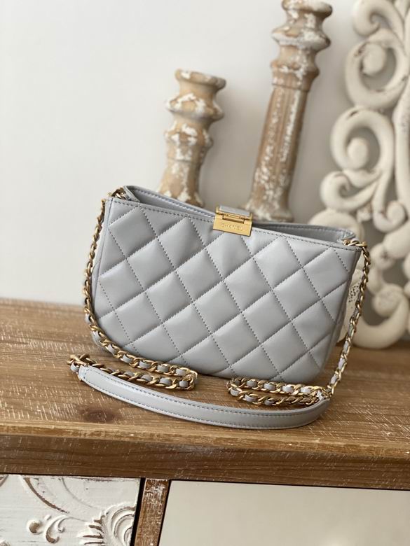 Chanel Bag Gabrielle 880829 17x23x7cm AL