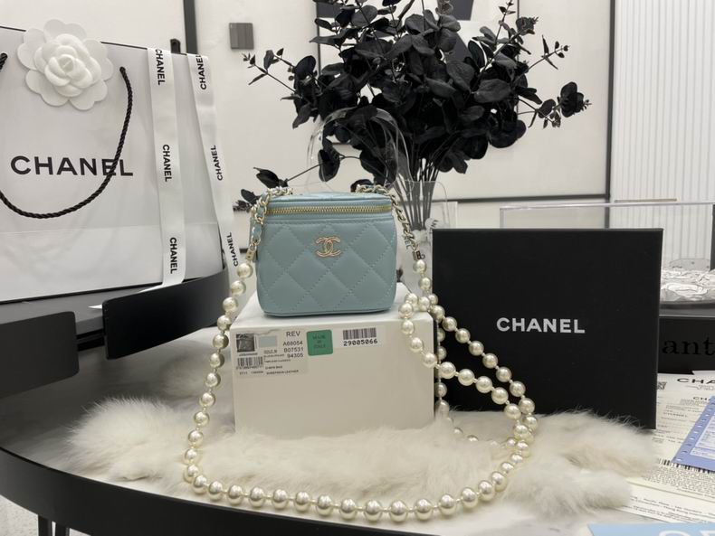 Chanel Bag Beauty sA6805402 8.5x11x7cm