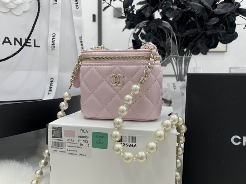 Chanel Bag Beauty sA6805403 8.5x11x7cm