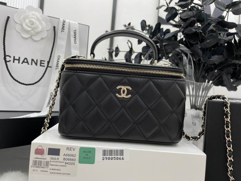 Chanel Bag Beauty sA6806201 17x9.5x8cm