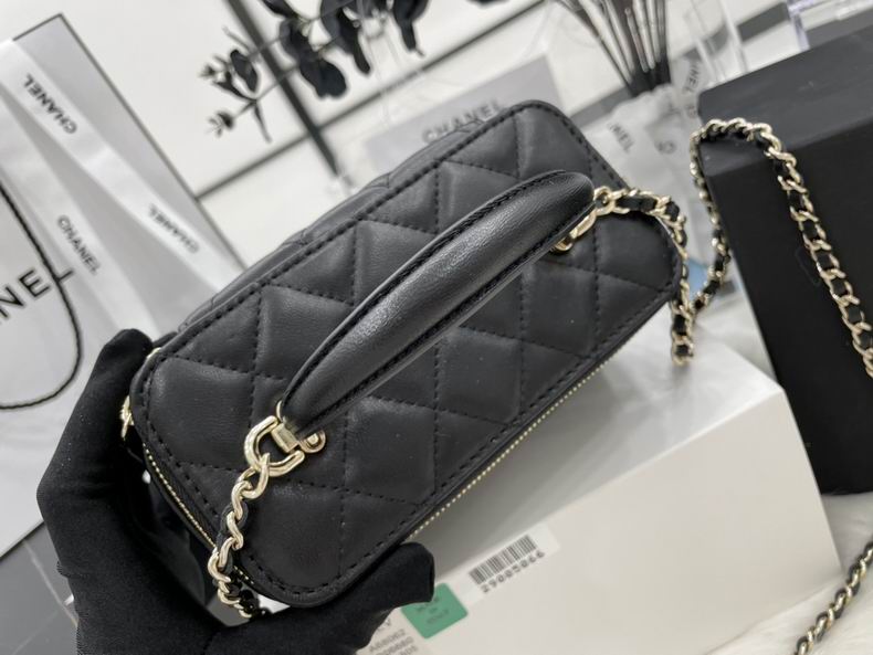 Chanel Bag Beauty sA6806201 17x9.5x8cm