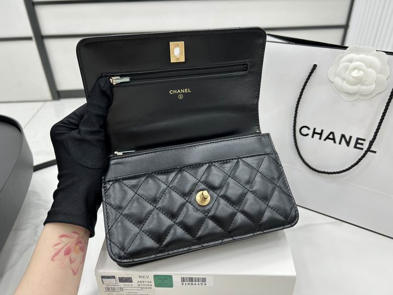 Chanel Bag KellyA6813401 19X12X3.5cm