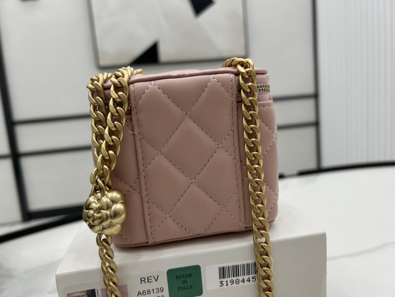 Chanel Bag Beauty sA6813901 10X8.5cm