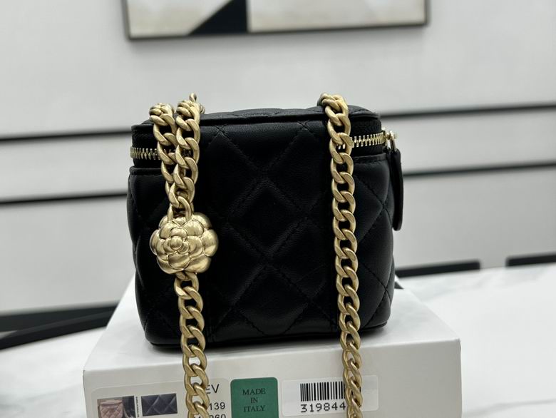 Chanel Bag Beauty sA6813904 10X8.5cm