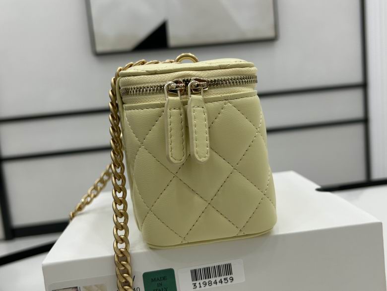 Chanel Bag Beauty sA6814002 17cm