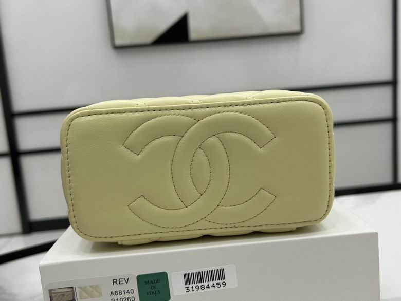 Chanel Bag Beauty sA6814002 17cm