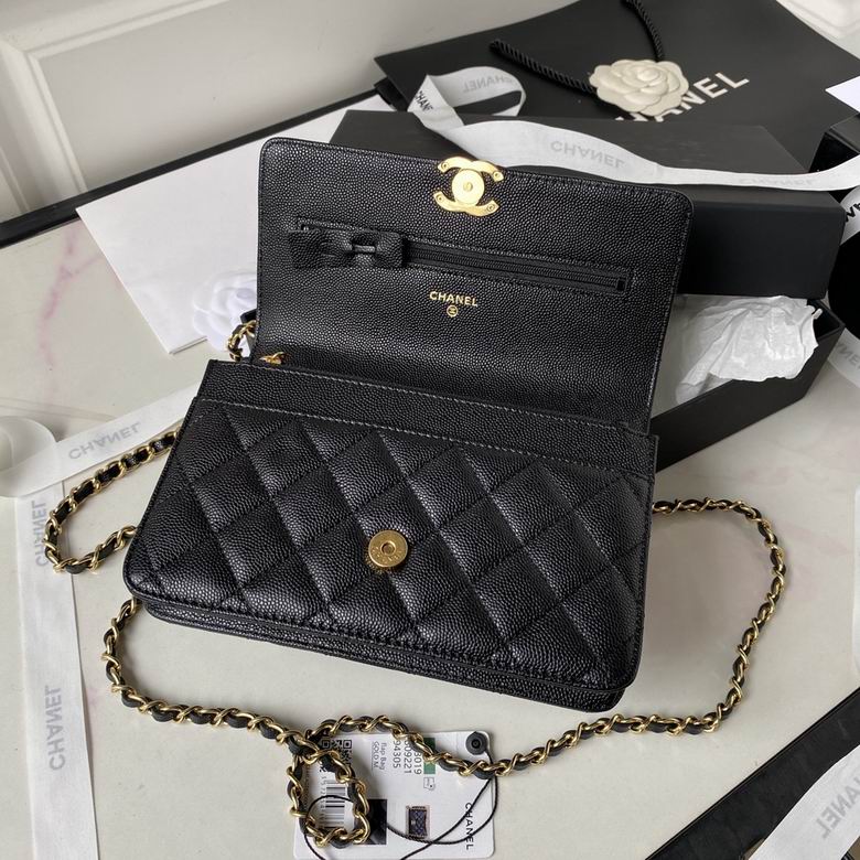 Chanel Bag Chain AP301901 19X12X3.5cm