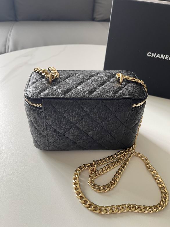 Chanel Bag Beauty sAP320402 8.5X11X7cm