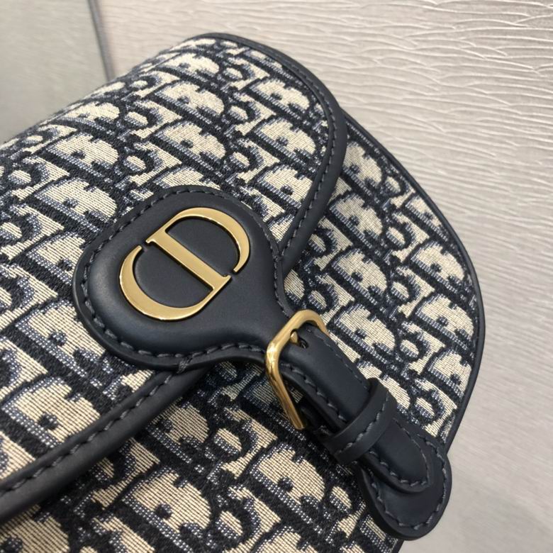 Dior Bobby BN2112183 22X17X6