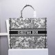 Dior Book Tote  DIOR L41.5cm yz