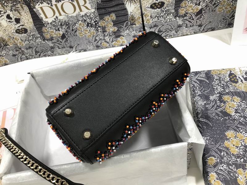 Dior Bag  M0505 17x15x7cm yz.