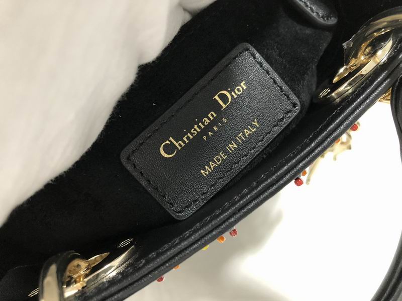 Dior Bag  M0505 17x15x7cm yz.