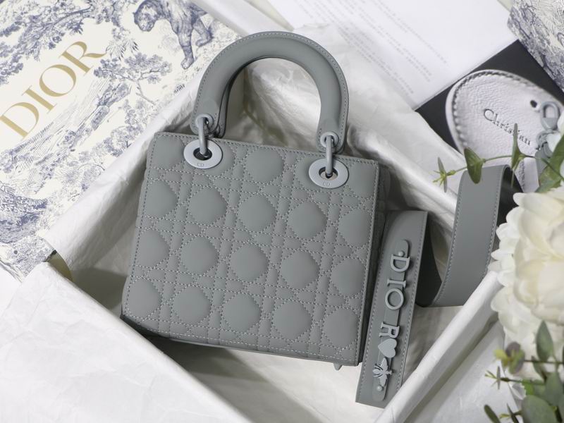 Dior Bag  M8012 20cm yz2