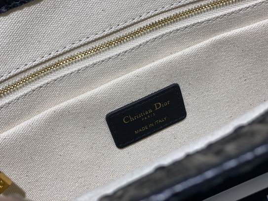 Dior book tote 36cm yz