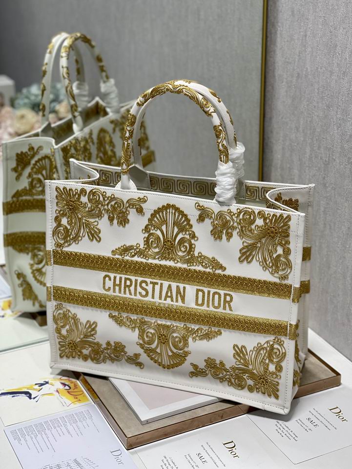 Dior book tote1286 41x32cm yz