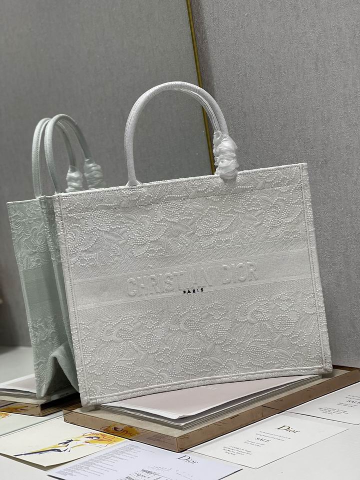 Dior book tote 41x32cm yz1