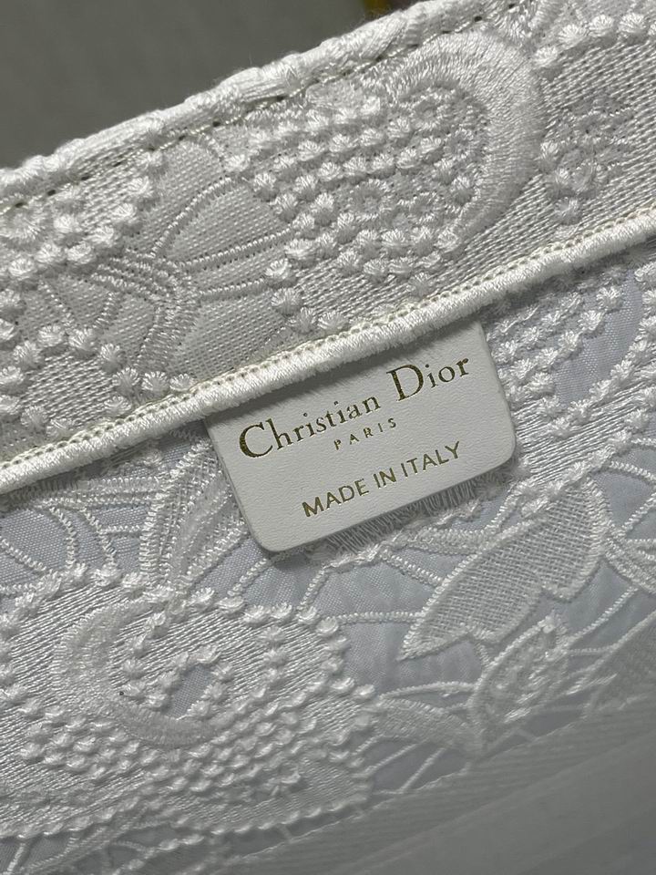 Dior book tote 41x32cm yz1