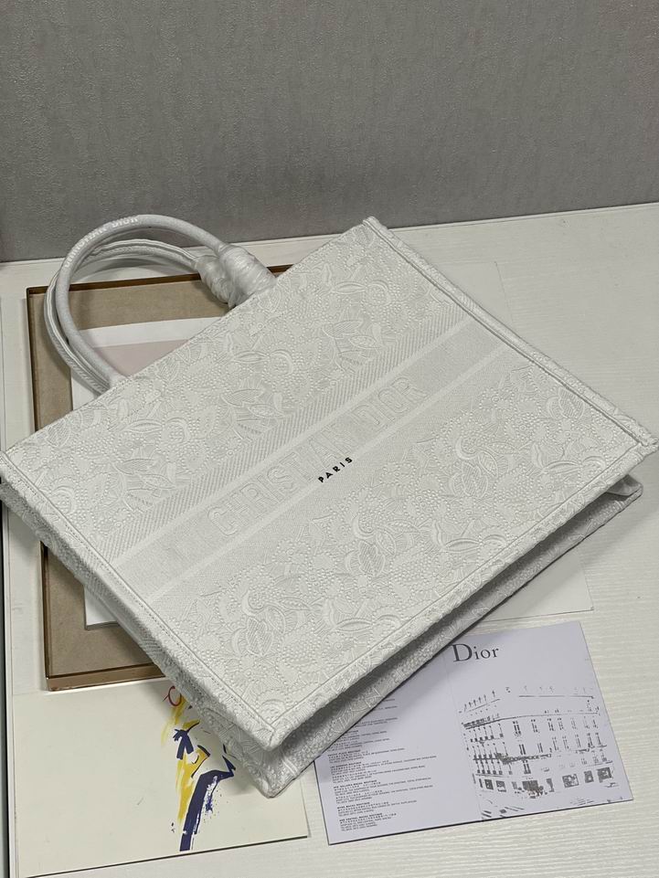 Dior book tote 41x32cm yz1