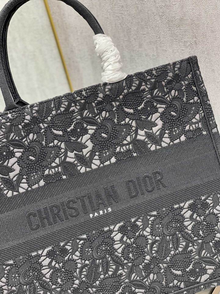 Dior book tote 41x32cm yz1