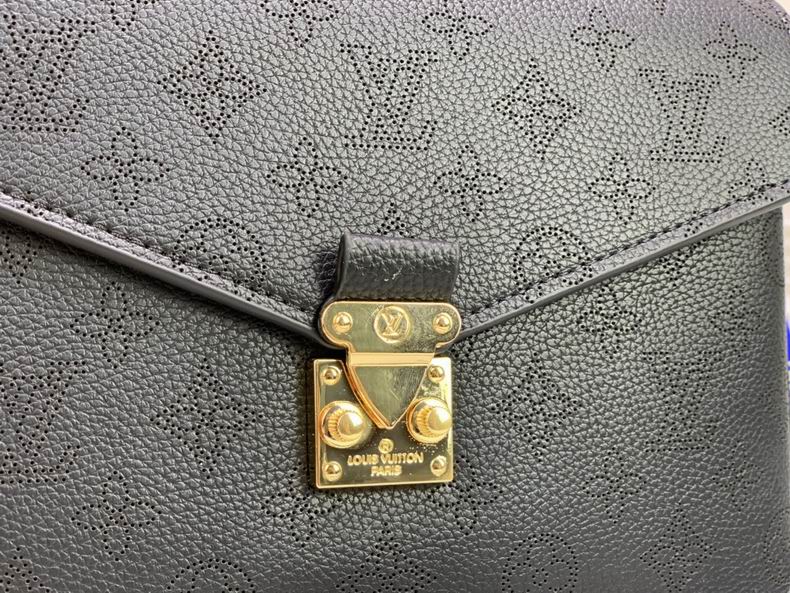 LV BAG Pochette Metis M40780 25x19x7 cm 