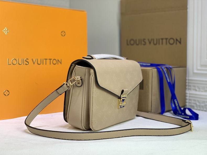 LV BAG Pochette Metis M40780 25x19x7 cm 