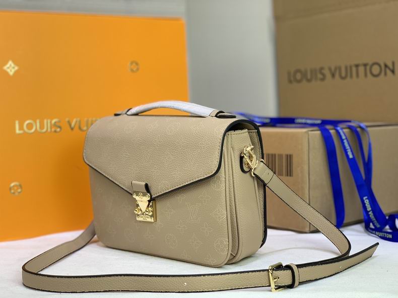 LV BAG Pochette Metis M40780 25x19x7 cm 