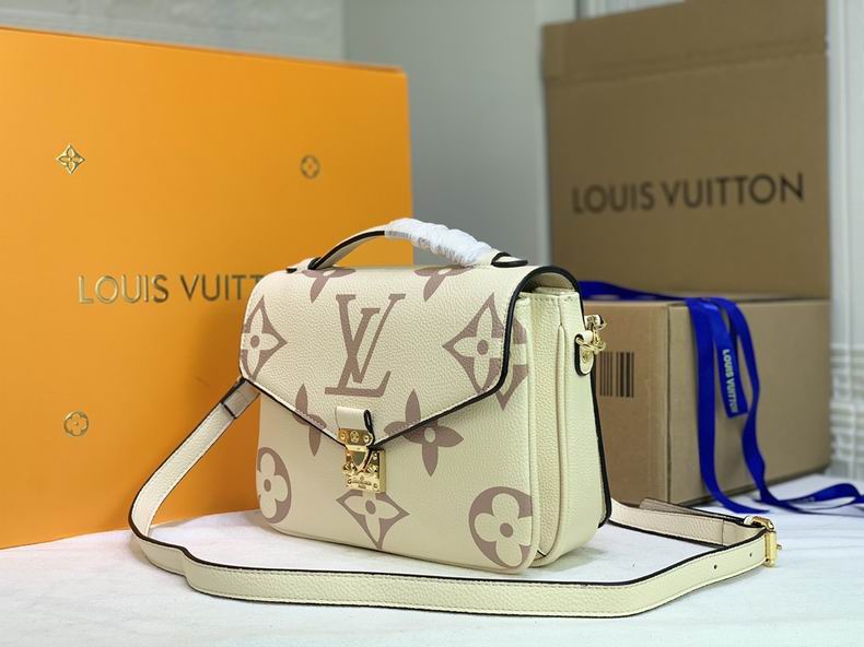 LV BAG Pochette Metis M45596 25x19x7 cm 