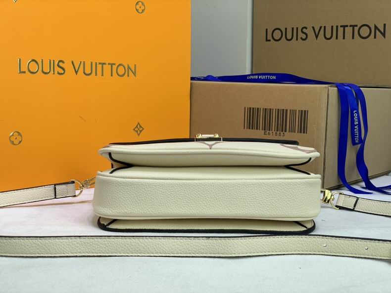 LV BAG Pochette Metis M45596 25x19x7 cm 