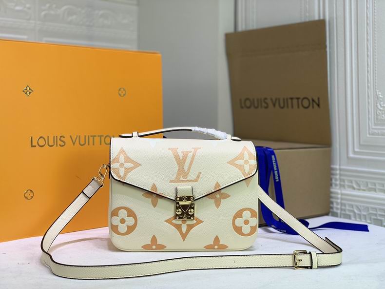 LV BAG Pochette Metis M45596 25x19x7 cm 